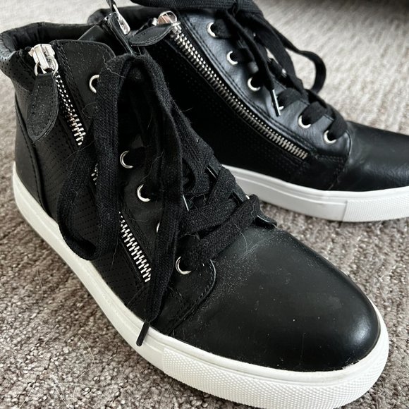 Black zip-up booties - Picture 2 of 3